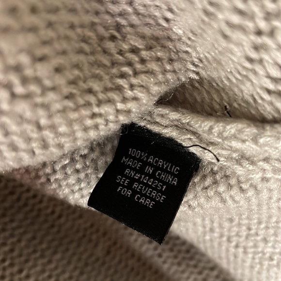 Gray and Navy Blue crop Turtleneck sweater - Picture 4 of 4